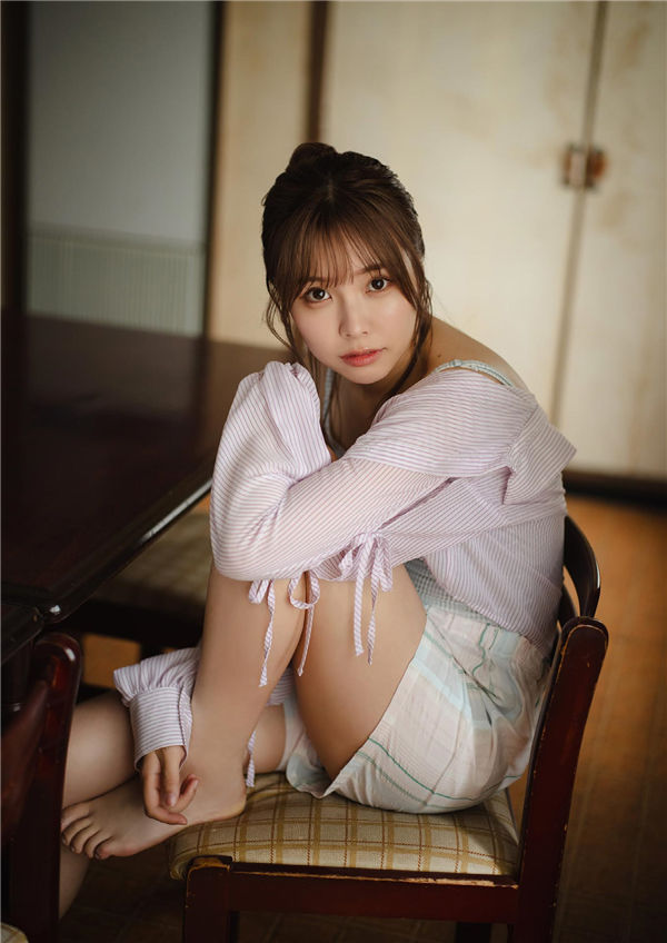 Liyuu写真集《キミ咲く季節に。》高清全本[54P]