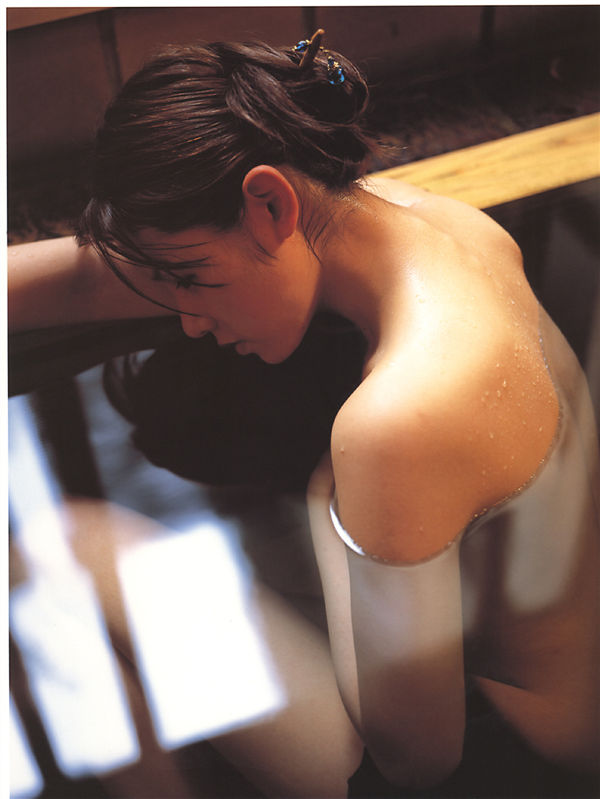 小西真奈美写真集《27》高清全本[160P]