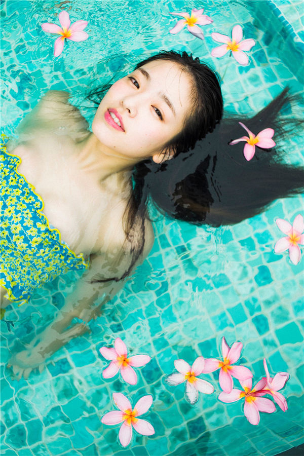 横田真悠写真集《ないしょの＃まゆうだけ》高清全本[53P/1V]