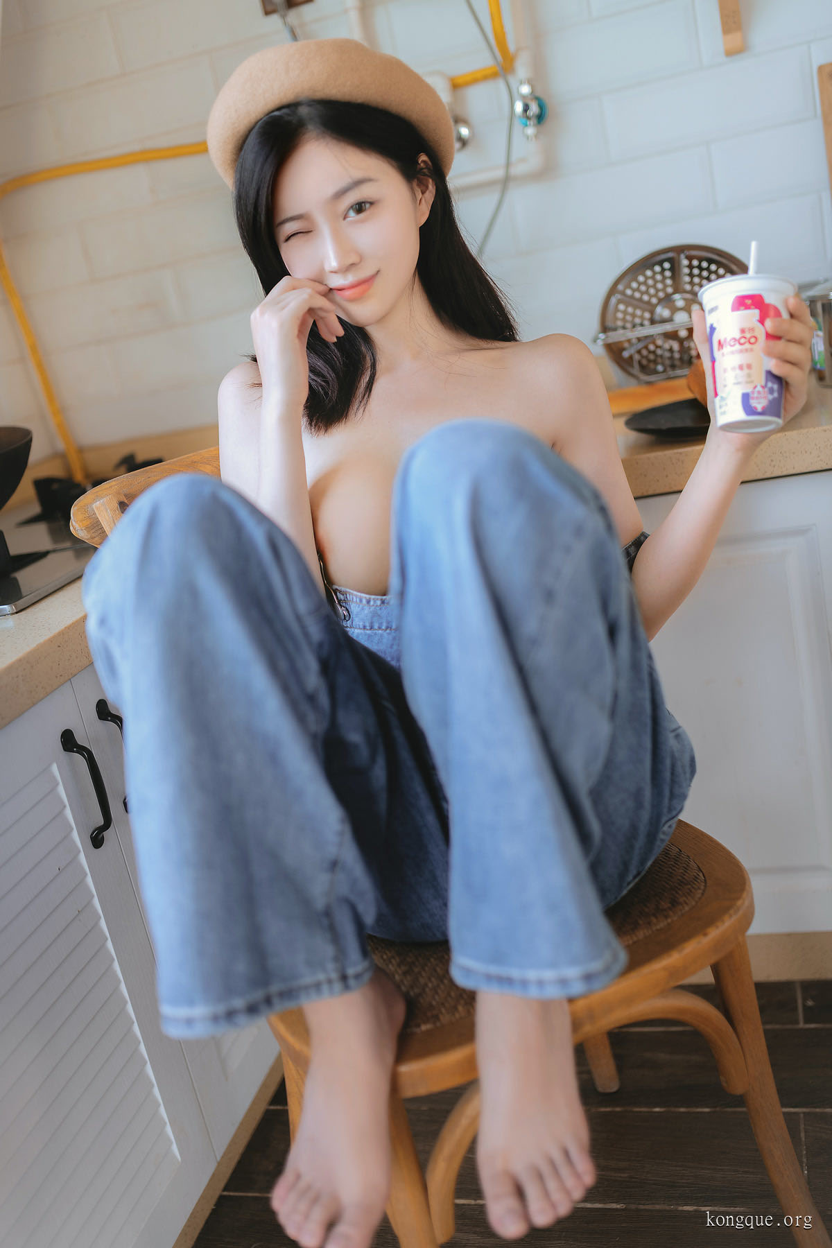 年年Nnian - 全套127期&amp;随包视频[38.6G-2025.9]