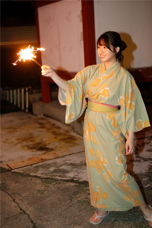 大和田南那写真集《続Private　前編》高清全本[86P]