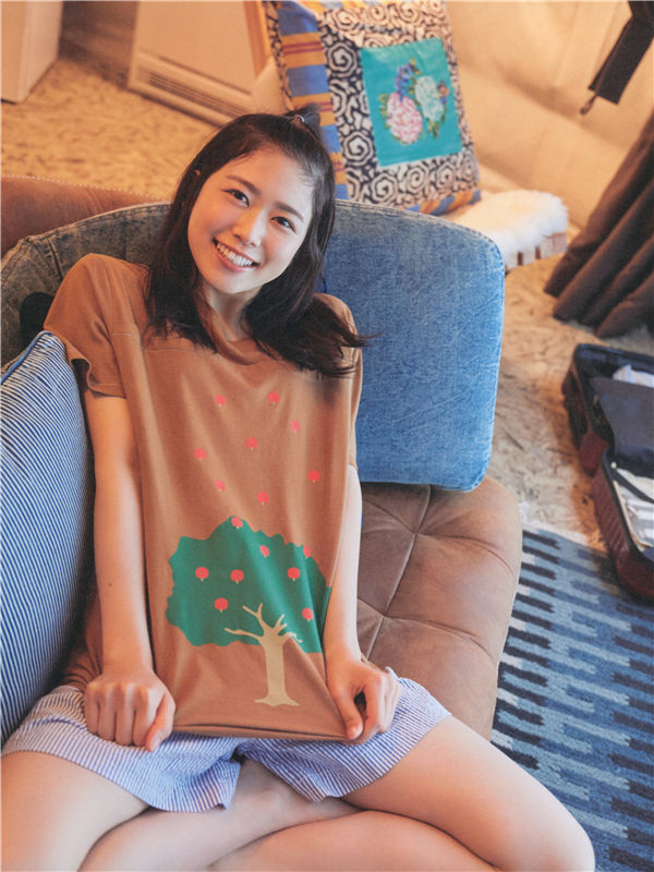 丹生明里1ST写真集《やさしい関係》高清全本[164P]