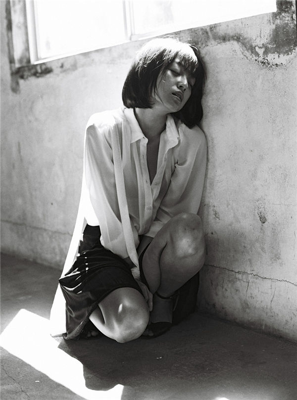 安达佑实写真集《[WPB-net] No.161 Yumi Adachi 安達祐実「Chapter」》高清全本[160P]