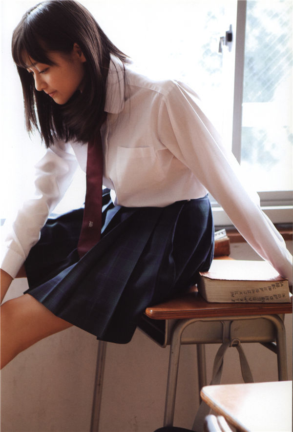 和田彩花写真集《彩 aya》高清全本[87P]