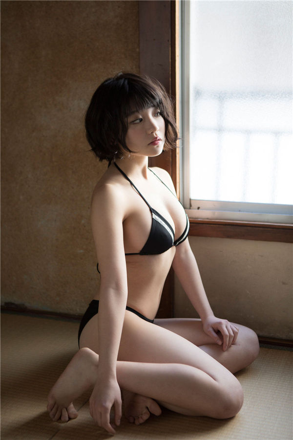 根本凪写真集《虹のコンキスタドール》高清全本[43P]