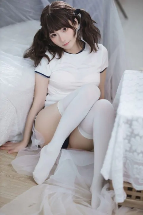 是三不是世w - 全套47期&amp;随包视频[32G-2025.8]