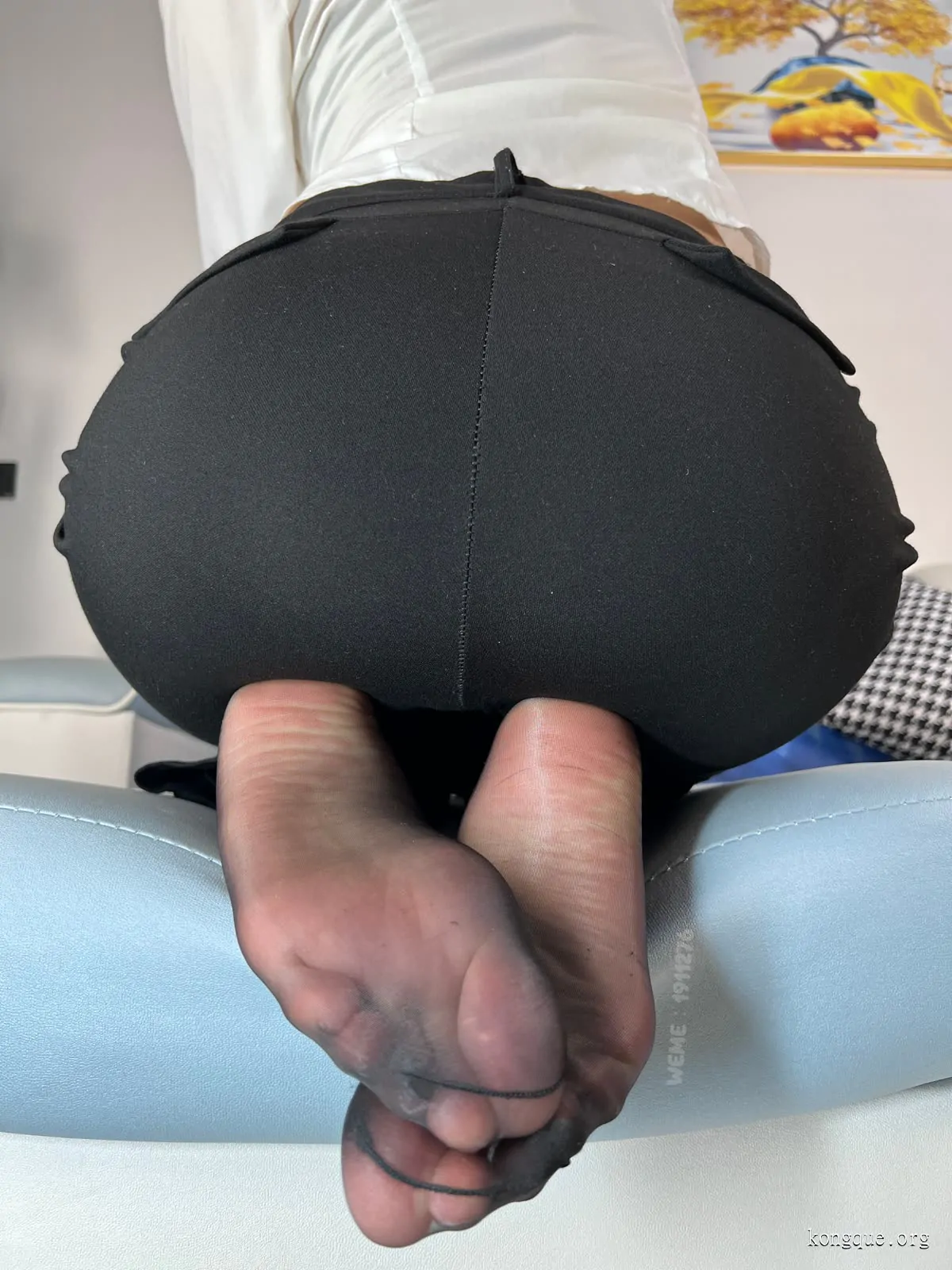 白龙猫女 – 全套微密圈套图视频合集[18期-2025.8]