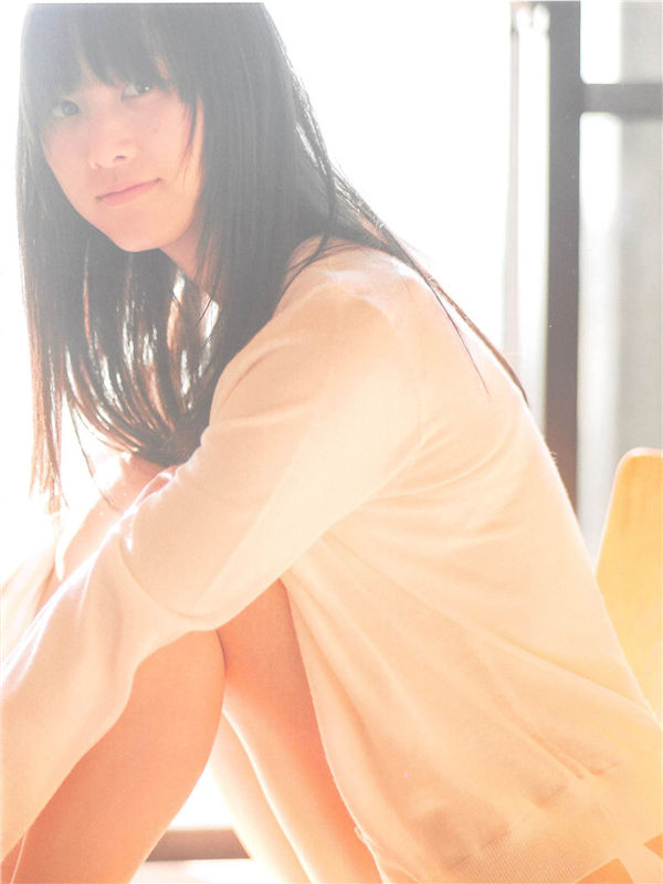 松井玲奈写真集《へメレット》高清全本[131P]