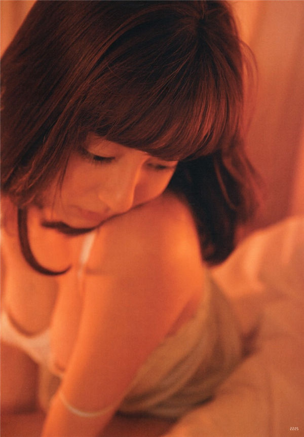 杉本有美写真集《杉本有美と1泊2日》高清全本[107P]