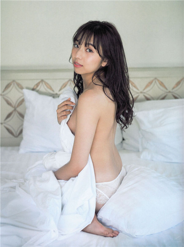 新内真衣写真集《どこにいるの?》高清全本[117P]