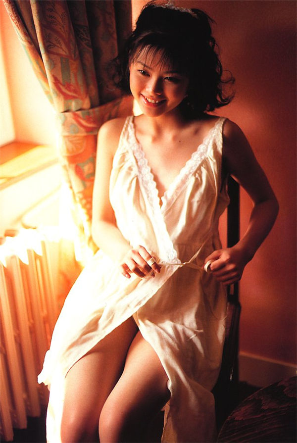 筱山纪信摄影作品《少女の欲望》高清全本[106P]