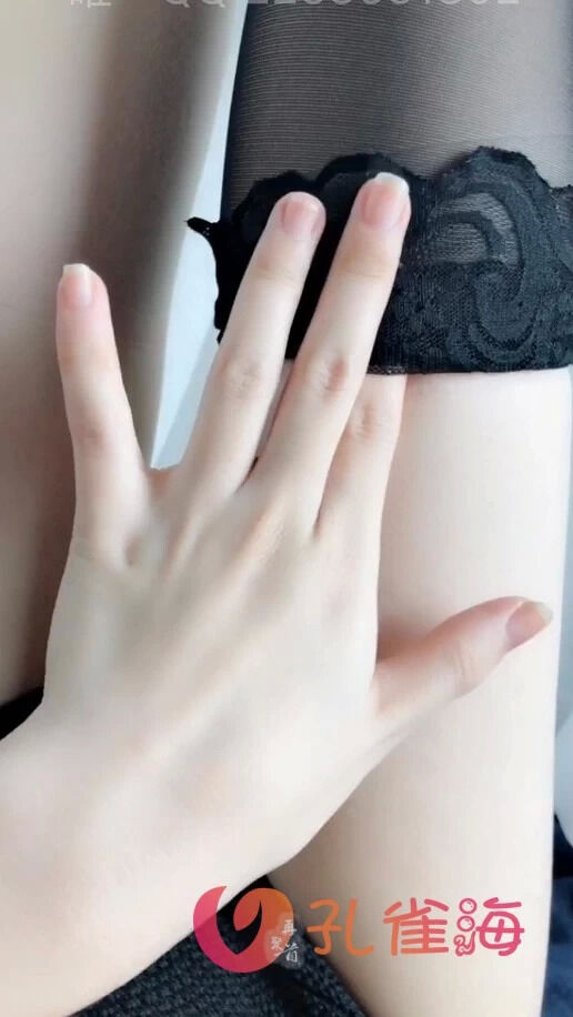 极品网红少女隔壁小姐姐之高领露背毛衣欧尼酱杀 - OK写真