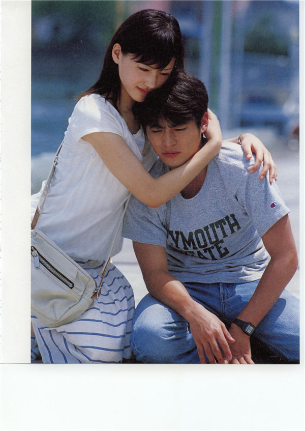 绫濑遥写真集《世界の中心で、愛をさけぶ ~MEMORIES~》高清全本[117P]