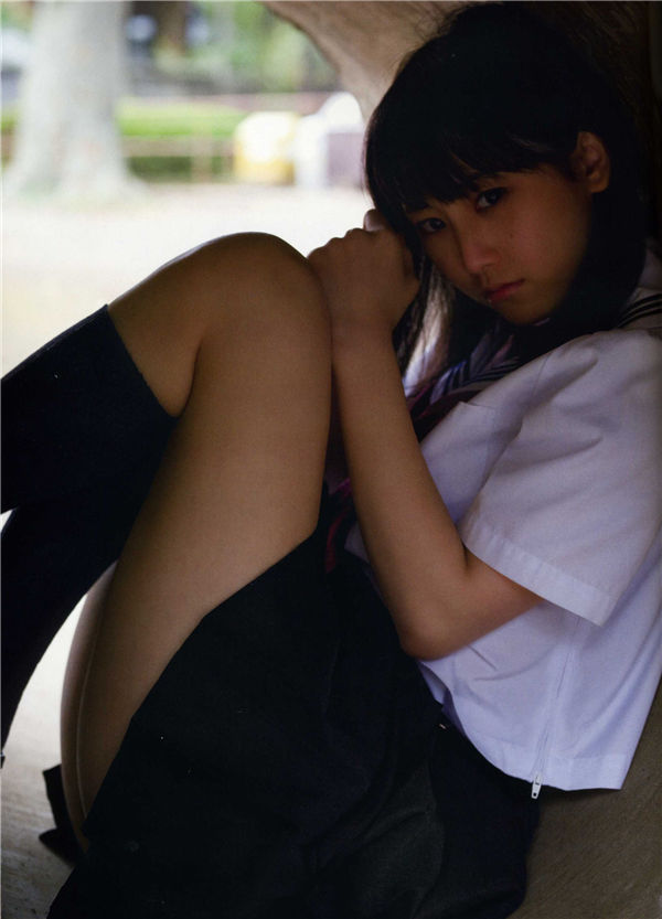 松井玲奈写真集《きんぎょ》高清全本[140P]