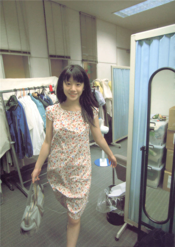 夏帆写真集《step in 小さき勇者たち ガメラ》高清全本[112P]