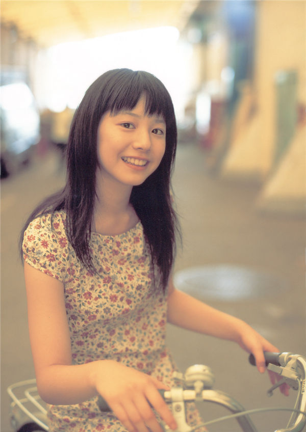 夏帆写真集《step in 小さき勇者たち ガメラ》高清全本[112P]