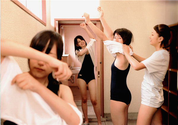 筱山纪信摄影作品《AKB48 窓からスカイツリーが見える》高清全本[154P]