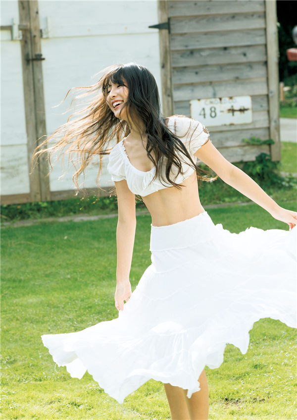 川崎绫1ST写真集《触れてくれますか》高清全本[90P]