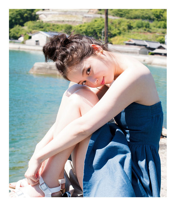 佐佐木希写真集《かくしごと》高清全本[178P]