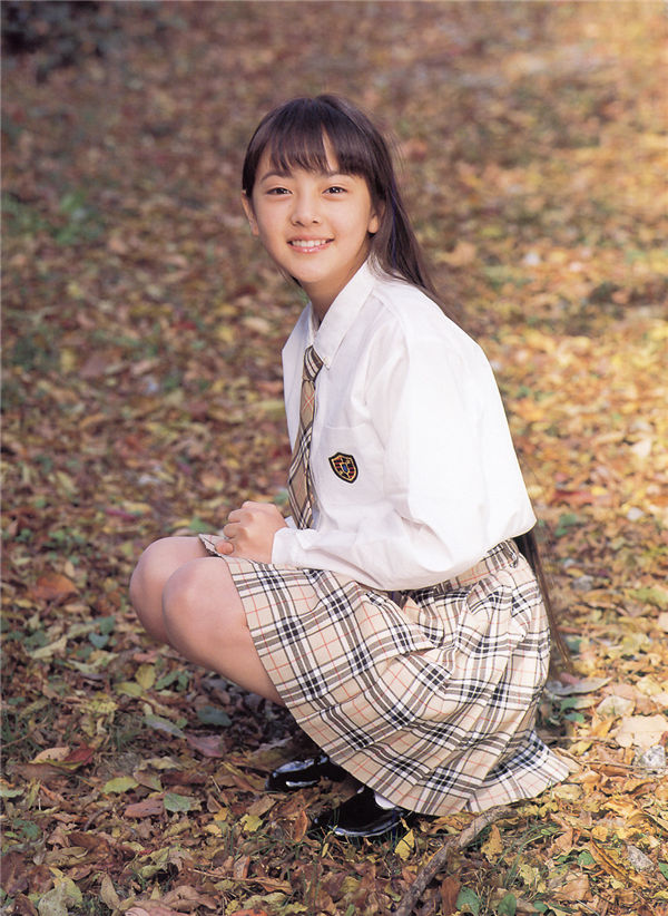 冈本奈月写真集《奈月の四季》高清全本[115P]