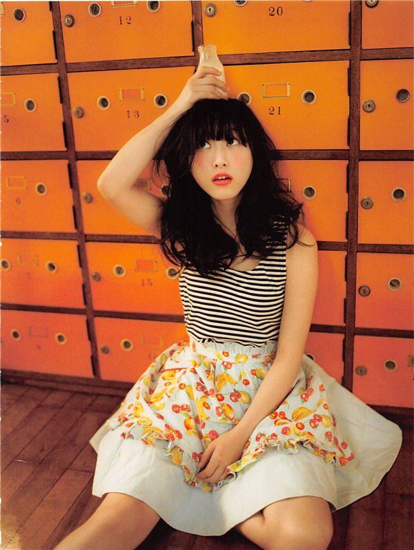 松井玲奈写真集《へメレット》高清全本[131P]