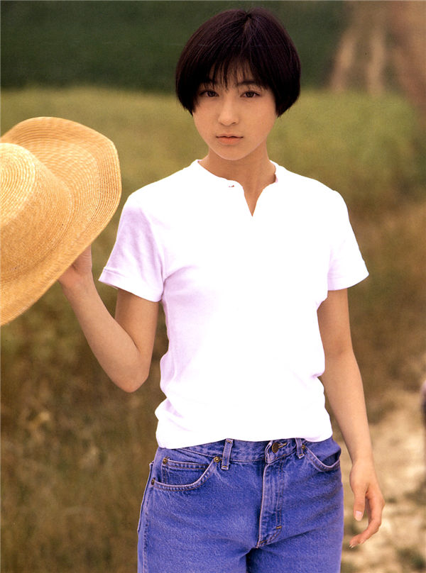 广末凉子写真集《H》高清全本[101P]