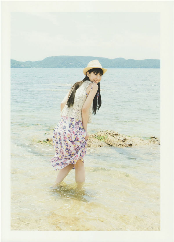 夏帆写真集《Breeze With Kinako》高清全本[125P]