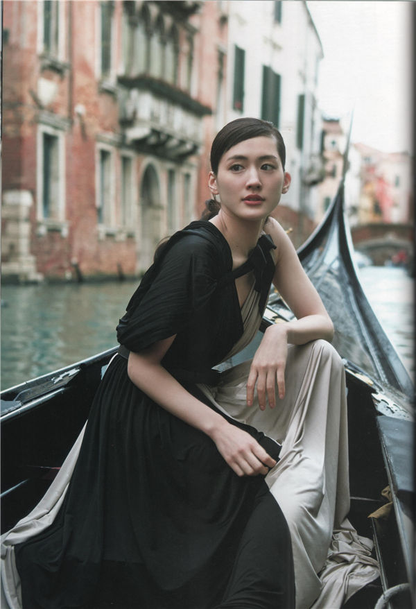 绫濑遥写真集《MOMENTO》高清全本[145P]