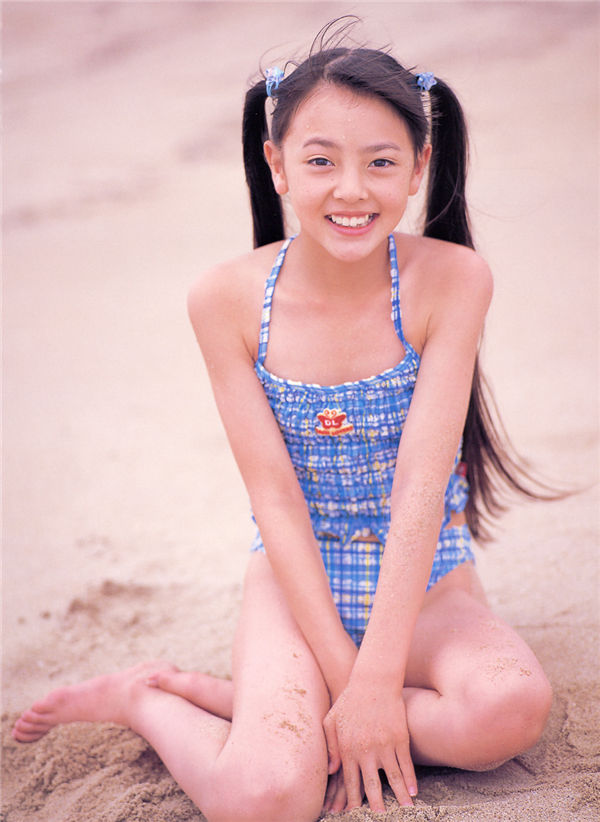 冈本奈月写真集《奈月の四季》高清全本[115P]