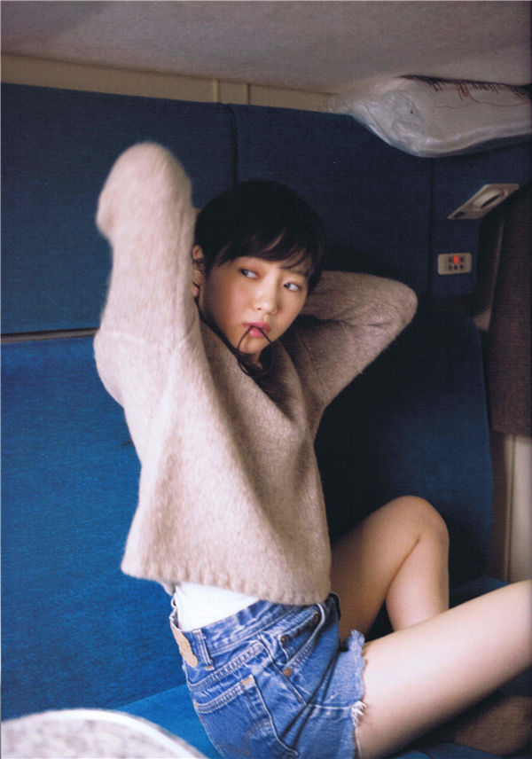 中山莉子1ST写真集《中山莉子の写真集。》高清全本[105P]