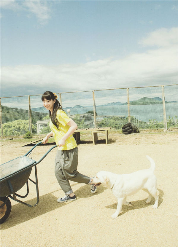 夏帆写真集《Breeze With Kinako》高清全本[125P]