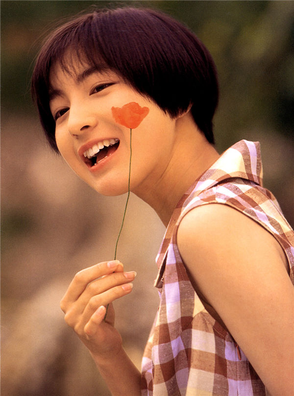 广末凉子写真集《H》高清全本[101P]