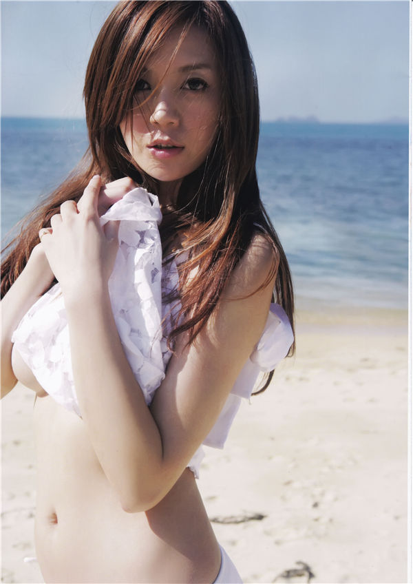 周韦彤写真集《Cica loves YOU！》高清全本[97P]