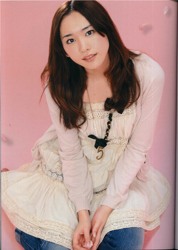 新垣结衣写真集《花水木电影画报》高清全本[68P]