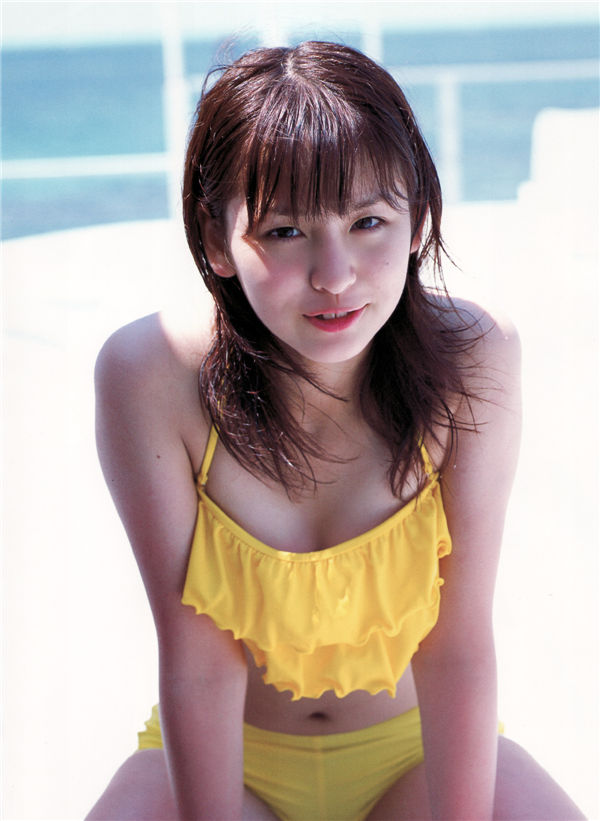 菅谷梨沙子1ST写真集《Risako》高清全本[88P]