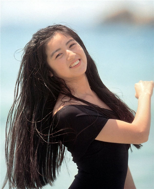 高冈早纪写真集《ROMANCERO》高清全本[66P]