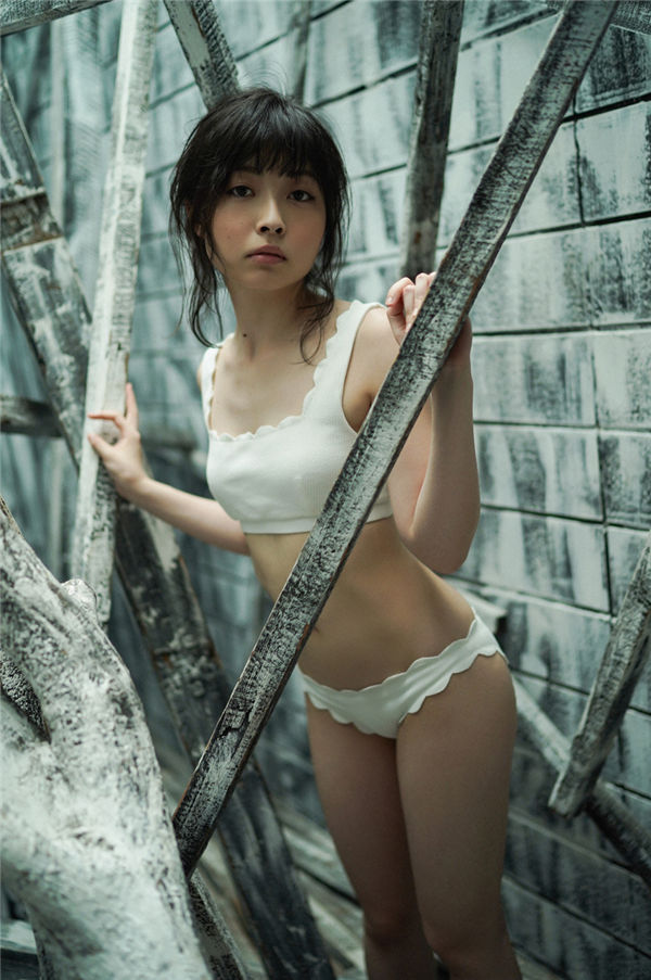 吉冈茉祐写真集《[WPB-net] Extra EX726 吉岡茉祐「First Gravure for a Voice Actress」》高清全本[76P]