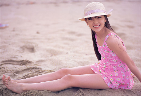 冈本奈月写真集《奈月の四季》高清全本[115P]