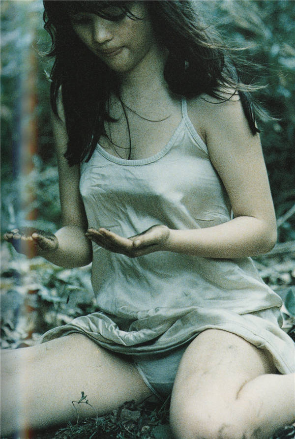 永井流奈写真集《Accidents Series 5》高清全本[89P][筱山纪信摄影]