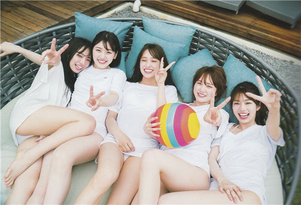 日向坂46写真集《立ち漕ぎ》高清全本[208P]