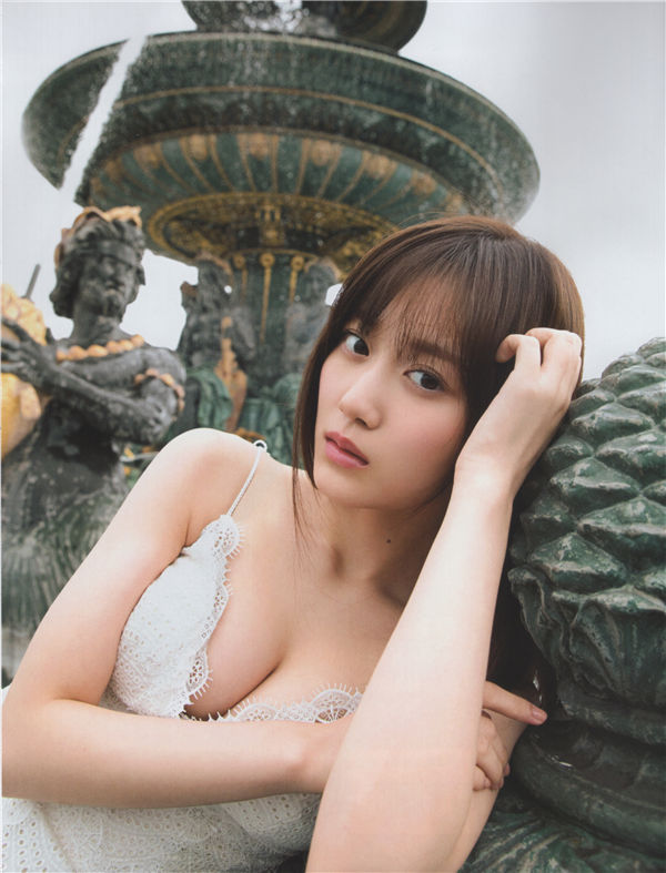 山下美月1ST写真集《忘れられない人》高清全本[161P/935M]