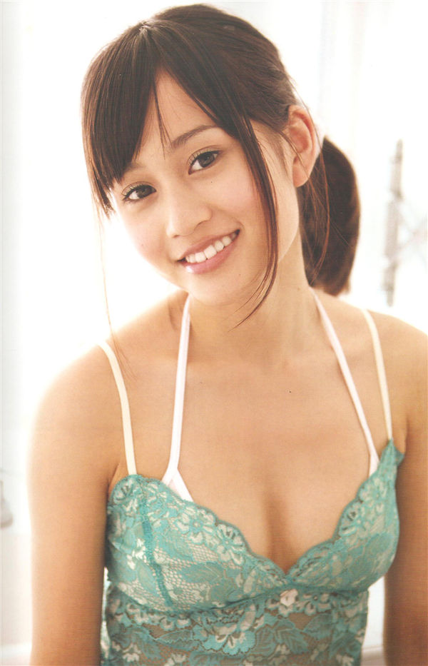 前田敦子写真集《ATSUKO》高清全本[132P]