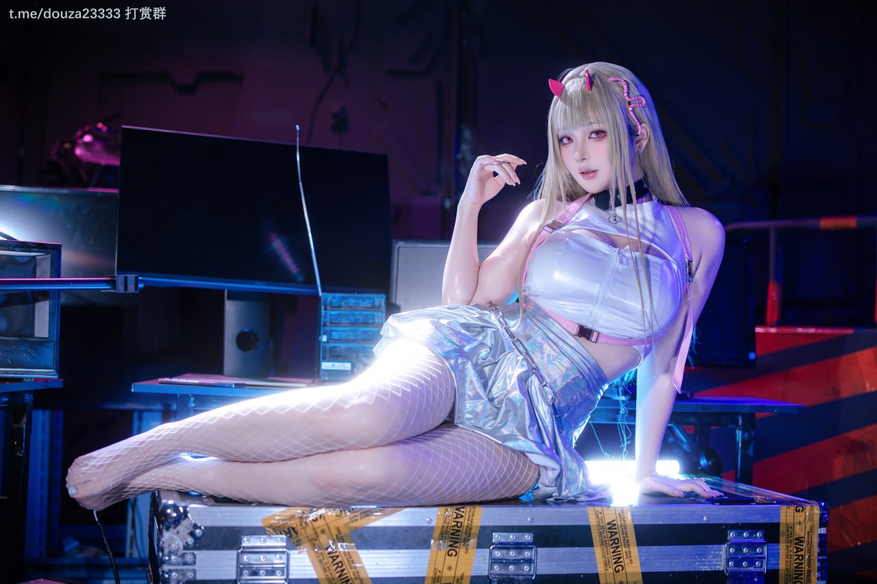 屿鱼 - 毒蛇原皮 86p（2月12打赏群资源）