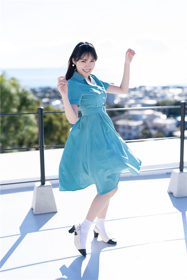 横野堇写真集《ふわふわバストのレトロガール》高清全本[26P]